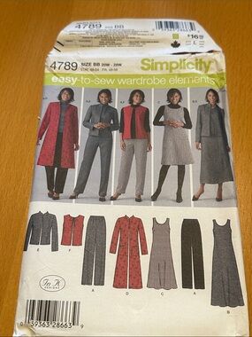 Uncut sewing pattern Simplicity 4789 womens pants, vest, jacket, jumper